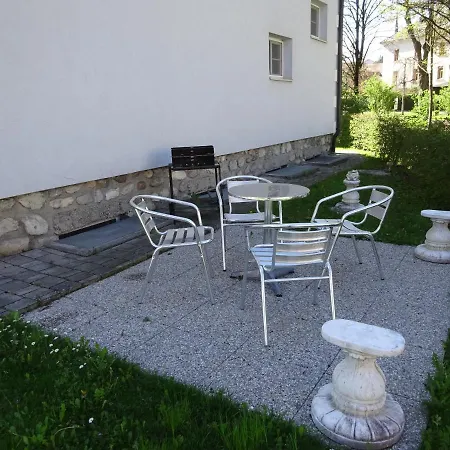 Wulfenia アパート *